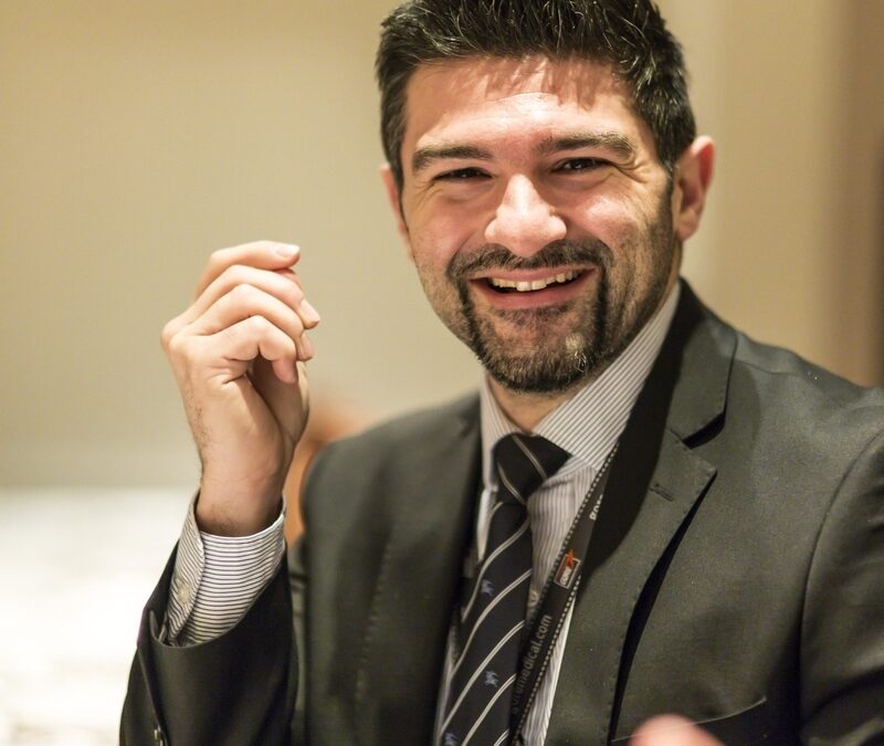 Γιώργος Βρακάς: Ο Δραμινός χειρουργός που κατέκτησε τον κόσμο των μεταμοσχεύσεων