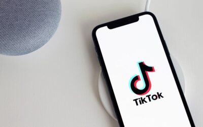 ΣΩΖΟΝΤΑΣ ΤΟ TIKTOK ΑΠΟ ΤΟ ΣΚΟΤΑΔΙ