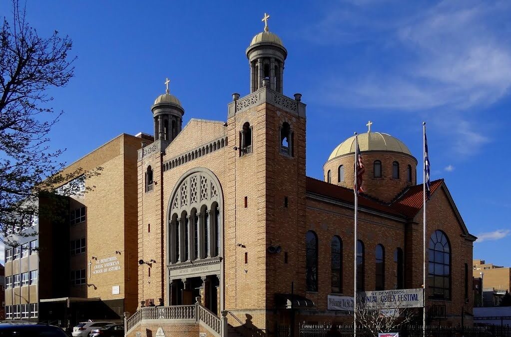 Κρίση στην Αστόρια: Ένταση γύρω από το Σχολείο και την Εκκλησία του Αγίου Δημητρίου