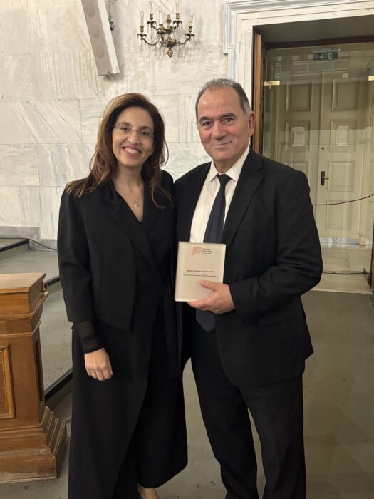 Μια στιγμή που θα θυμόμαστε για πάντα... Το Σπιτικό της Αγάπης – Κανείς Μόνος τις Γιορτές Μια στιγμή που θα θυμόμαστε για πάντα... Το Σπιτικό της Αγάπης – Κανείς Μόνος τις Γιορτές