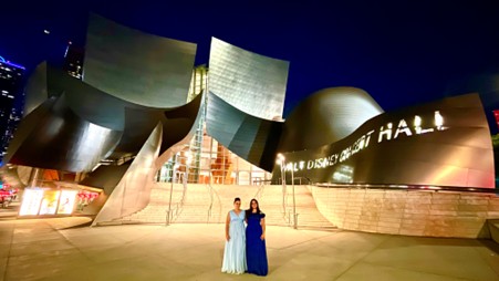 &Lambda;ά&mu;&psi;&eta; &Pi;&alpha;&gamma;&kappa;ό&sigma;&mu;&iota;&alpha;&sigmaf; &Epsilon;&mu;&beta;έ&lambda;&epsilon;&iota;&alpha;&sigmaf;, 2025: &Omicron;&iota; &pi;&iota;&alpha;&nu;ί&sigma;&tau;&rho;&iota;&epsilon;&sigmaf; &mu;&epsilon; &tau;&alpha; &laquo;&chi;&rho;&upsilon;&sigma;ά &delta;ά&chi;&tau;&upsilon;&lambda;&alpha;&raquo; &alpha;&pi;ό &tau;&eta; &Sigma;&alpha;&nu;&tau;&omicron;&rho;ί&nu;&eta; &kappa;&alpha;&tau;&alpha;&kappa;&tau;&omicron;ύ&nu; &tau;&omicron;&nu; &kappa;ό&sigma;&mu;&omicron;