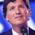 Τάκερ Κάρλσον στο Real Estate Future Forum στο Ριάντ: Μίλησε για Πίστη, Θεό και Προσευχή 7 Τάκερ Κάρλσον στο Real Estate Future Forum στο Ριάντ: Μίλησε για Πίστη, Θεό και Προσευχή