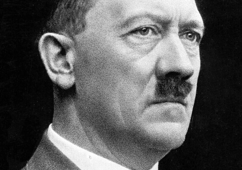 Ο Χίτλερ δεν ανέβηκε στην αρχή με πραξικόπημα αλλά κανονικά με τις ευλογίες του πρόεδρου της τότε Γερμανίας