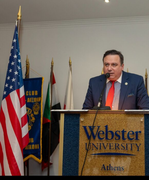&Omicron;&mu;&iota;&lambda;ί&alpha; &tau;&omicron;&upsilon; &Kappa;&upsilon;&rho;&iota;ά&kappa;&omicron;&upsilon; &Mu;&alpha;&rho;&iota;&delta;ά&kappa;&eta; &sigma;&tau;&eta;&nu; &epsilon;&pi;&epsilon;&tau;&epsilon;&iota;&alpha;&kappa;ή &epsilon;&kappa;&delta;ή&lambda;&omega;&sigma;&eta; &tau;&omega;&nu; Lions Clubs & Ambassador Club &sigma;&tau;&omicron; Webster University / Athens Campus