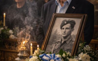 Ο ασπρομάλλης παππούς στο μνημόσυνο του ήρωα Μάρκου Δράκου