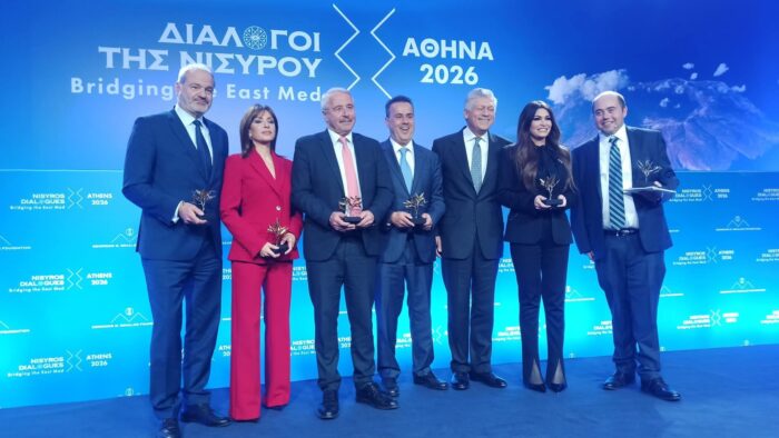 &Mu;&epsilon; &omicron;&mu;&iota;&lambda;ή&tau;&rho;&iota;&alpha; &tau;&eta;&nu; &Alpha;&Epsilon; &tau;&eta;&nu; &Pi;&rho;έ&sigma;&beta;&eta; Kimberly Guilfoyle &epsilon;&pi;έ&sigma;&tau;&rho;&epsilon;&psi;&alpha;&nu; &sigma;&tau;&eta;&nu; &Alpha;&theta;ή&nu;&alpha; &omicron;&iota; &laquo;&Delta;&iota;ά&lambda;&omicron;&gamma;&omicron;&iota; &tau;&eta;&sigmaf; &Nu;&iota;&sigma;ύ&rho;&omicron;&upsilon;&raquo; &mu;&epsilon; &theta;έ&mu;&alpha; &laquo;&Alpha;&nu;&alpha;&tau;&omicron;&lambda;&iota;&kappa;ή &Mu;&epsilon;&sigma;ό&gamma;&epsilon;&iota;&omicron;&sigmaf; &sigma;&tau;&eta; &Nu;έ&alpha; &Delta;&iota;&alpha;&tau;&lambda;&alpha;&nu;&tau;&iota;&kappa;ή &Pi;&rho;&alpha;&gamma;&mu;&alpha;&tau;&iota;&kappa;ό&tau;&eta;&tau;&alpha; &tau;&eta;&sigmaf; &Epsilon;&pi;&omicron;&chi;ή&sigmaf; Trump&raquo;