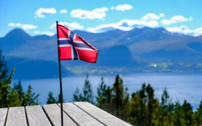 Σκάνδαλο στο νορβηγικό ΥΠΕΞ: Ο Έσπεν Μπαρτ Άιντε παραδέχεται οτι έβαλε “μέσο” για την πρακτική του γιου του