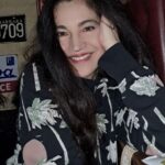 Ελένη Τζιαμουράνη «Μονόδρομος»