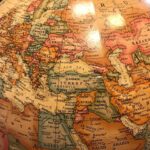 Γεωπολιτική Αναδιάταξη στη Μέση Ανατολή και το Κέρας της Αφρικής: Στρατηγική Διείσδυση, Ανταγωνισμός Ισχύος και το Ενδεχόμενο Σύγκρουσης ΗΠΑ–Ιράν