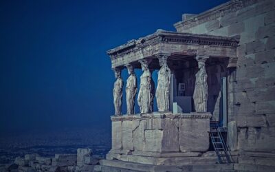 ΟΙ ΑΘΑΝΑΤΟΙ ΚΑΙ ΤΑ ΚΛΕΜΜΕΝΑ ΜΑΡΜΑΡΑ ΤΟΥ ΠΑΡΘΕΝΩΝΑ