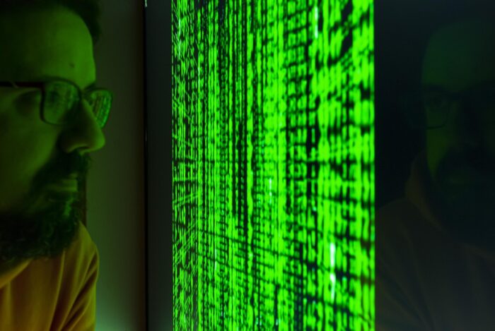 Ποιο είναι το Εργοστάσιο του Matrix που φτιάχνει ρομποτάκια; Ποιο είναι το Εργοστάσιο του Matrix που φτιάχνει ρομποτάκια;