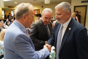 Ο Πρόεδρος της ΕΛΙΤΟΥΡ και του ΙΣΑ, Δρ. Γιώργος Πατούλης, στο 14ο Συμπόσιο – Θεσμό των Med-Professionals Medical Awards για την Ιατρική Αριστεία 4 DSC06592
