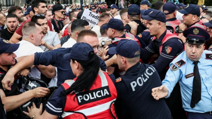 ΣΗΜΕΡΑ ΕΠΡΕΠΕ….