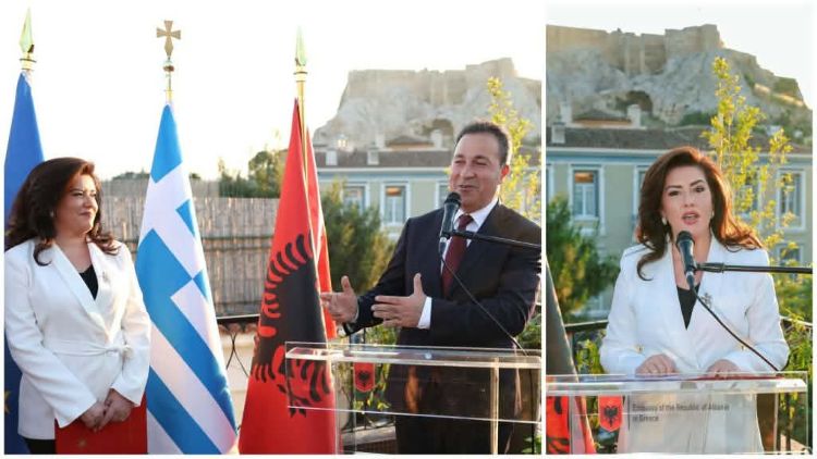 Επίσημη δεξίωση στην Αθήνα Επίσημη δεξίωση στην Αθήνα