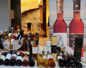 MUSCAT WINES