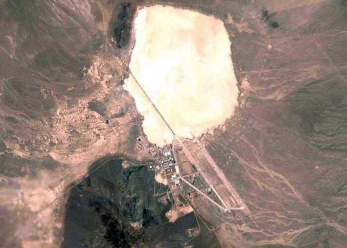 AREA 51: Ένα από τα πιο μυστηριώδη σημεία στον κόσμο AREA 51: Ένα από τα πιο μυστηριώδη σημεία στον κόσμο