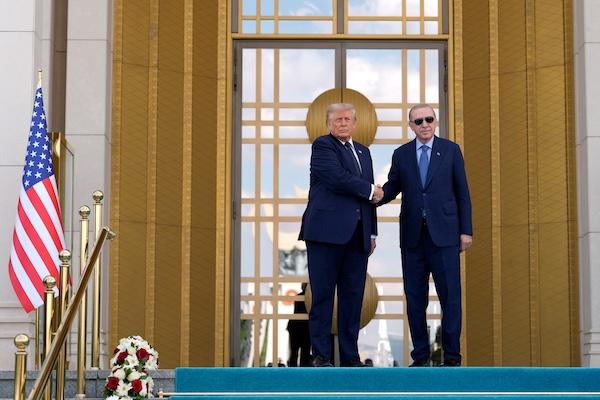 Το «χαρτί» Τραμπ στην Άγκυρα: η αμερικανική πολιτική πίσω από τη Σύνοδο του ΝΑΤΟ Το «χαρτί» Τραμπ στην Άγκυρα: η αμερικανική πολιτική πίσω από τη Σύνοδο του ΝΑΤΟ