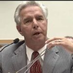 Dr. Anthony Levatino: Ο γιατρός που σταμάτησε τις εκτρώσεις και μίλησε δημόσια για το γιατί 6 Dr. Anthony Levatino: Ο γιατρός που σταμάτησε τις εκτρώσεις και μίλησε δημόσια για το γιατί