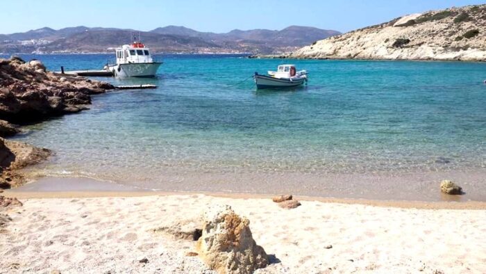 Πολύαιγος, η εξωτική «άγνωστη» καλλονή των Κυκλάδων