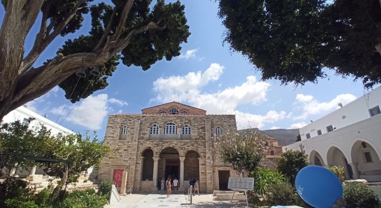 Παναγία Εκατονταπυλιανή Πάρου