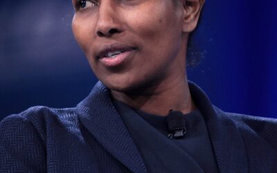 Ayaan Hirsi Ali: Από τον φόβο και τη σιωπή σε μια ζωή δημόσιας μάχης