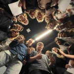 ΜΙΑ ΒΡΑΔΙΆ ΓΕΜΆΤΗ ΑΝΑΜΝΉΣΕΙΣ, ΦΙΛΊΕΣ ΚΑΙ ΕΠΑΝΑΣΎΝΔΕΣΗ 16 ΜΙΑ ΒΡΑΔΙΆ ΓΕΜΆΤΗ ΑΝΑΜΝΉΣΕΙΣ, ΦΙΛΊΕΣ ΚΑΙ ΕΠΑΝΑΣΎΝΔΕΣΗ