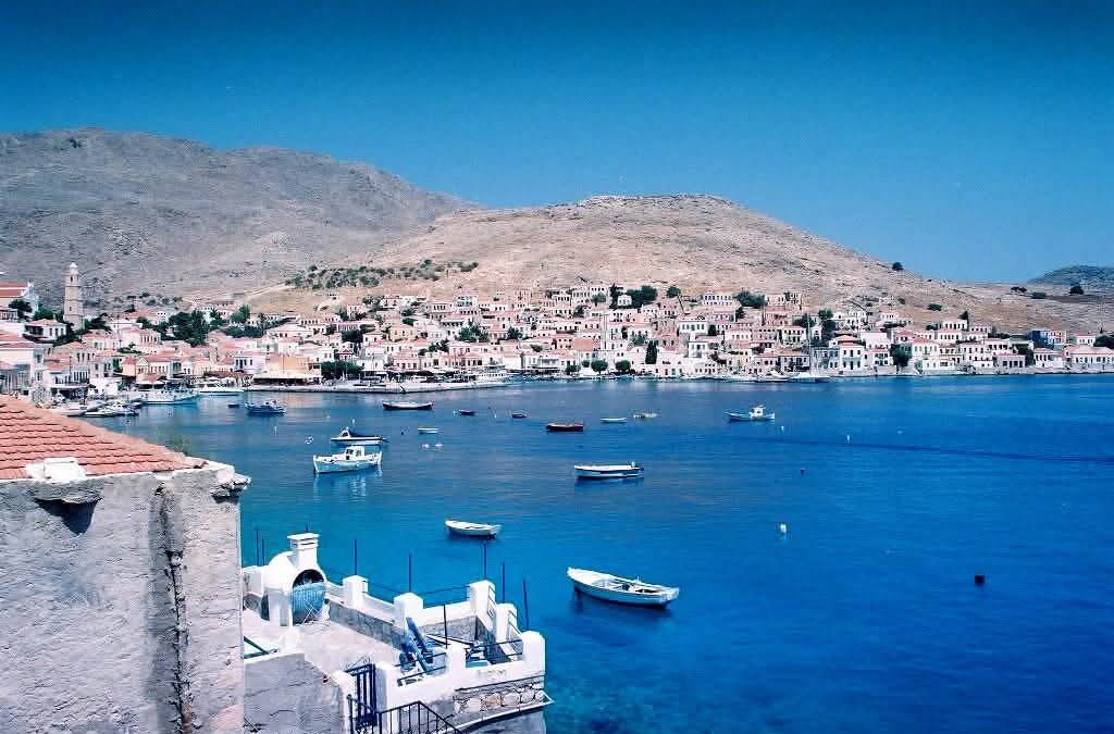 Χάλκη, το νησί της Ειρήνης και της Φιλίας των Νέων όλου του κόσμου