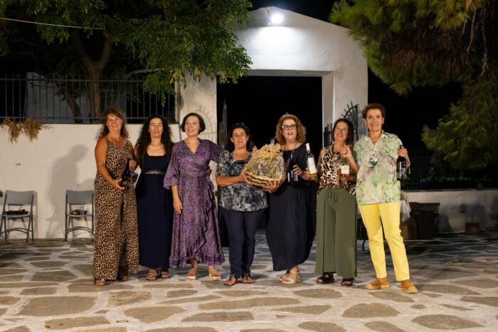 «OINIKEΣ ΔΙΑΔΡΟΜΕΣ ΠΑΡΙΩΝ – ΟΙΝΟΥ ΑΝΑΣΤΟΧΑΣΜΟΙ»: ΜΕ ΕΠΙΤΥΧΙΑ ΟΛΟΚΛΗΡΩΘΗΚΕ Η ΕΚΔΗΛΩΣΗ – ΘΕΣΜΟΣ ΓΙΑ ΤΟ ΠΑΡΙΑΝΟ ΚΡΑΣI «OINIKEΣ ΔΙΑΔΡΟΜΕΣ ΠΑΡΙΩΝ – ΟΙΝΟΥ ΑΝΑΣΤΟΧΑΣΜΟΙ»: ΜΕ ΕΠΙΤΥΧΙΑ ΟΛΟΚΛΗΡΩΘΗΚΕ Η ΕΚΔΗΛΩΣΗ – ΘΕΣΜΟΣ ΓΙΑ ΤΟ ΠΑΡΙΑΝΟ ΚΡΑΣI