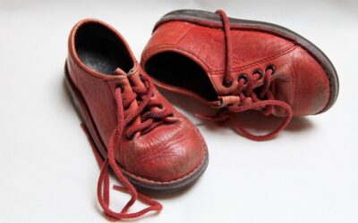 Τα κόκκινα παπούτσια της εξουσίας. «Red Shoe Club»: σύμβολο, κώδικας ή ένας από τους πιο σκοτεινούς μύθους του Διαδικτύου;
