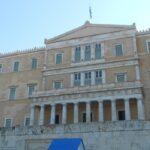 Άρθρο 73 §6: Το δικαίωμα των 500.000 πολιτών που υπάρχει στο Σύνταγμα — αλλά περιμένει ακόμη να λειτουργήσει 4 Άρθρο 73 §6: Το δικαίωμα των 500.000 πολιτών που υπάρχει στο Σύνταγμα — αλλά περιμένει ακόμη να λειτουργήσει