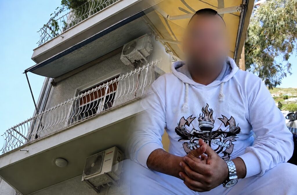 Η ΦΡΙΚΗ ΤΗΣ ΔΙΠΛΑΝΗΣ ΠΟΡΤΑΣ