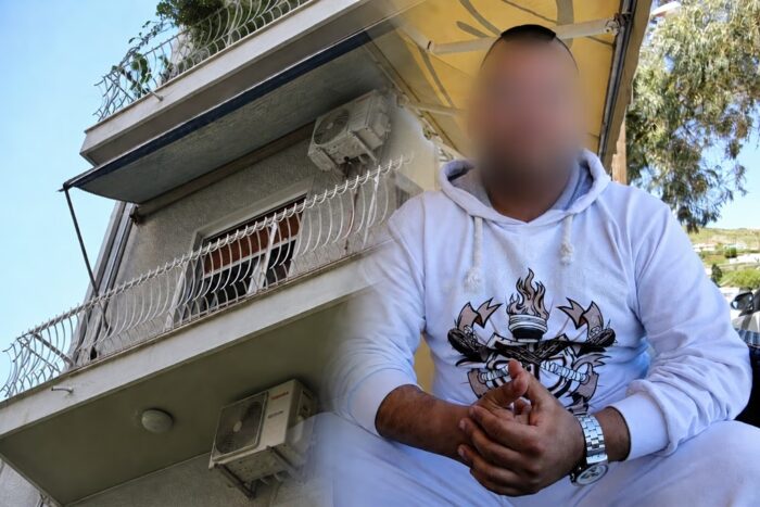 Η ΦΡΙΚΗ ΤΗΣ ΔΙΠΛΑΝΗΣ ΠΟΡΤΑΣ Η ΦΡΙΚΗ ΤΗΣ ΔΙΠΛΑΝΗΣ ΠΟΡΤΑΣ