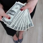 Κίνα και δολάριο: Η μεγάλη μάχη ίσως να μην είναι στρατιωτική, αλλά οικονομική